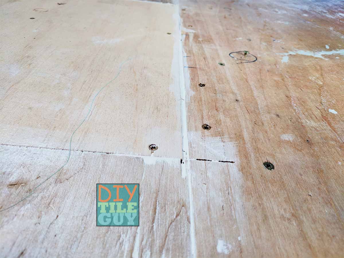 Filling seams for self-leveling underlayment pour