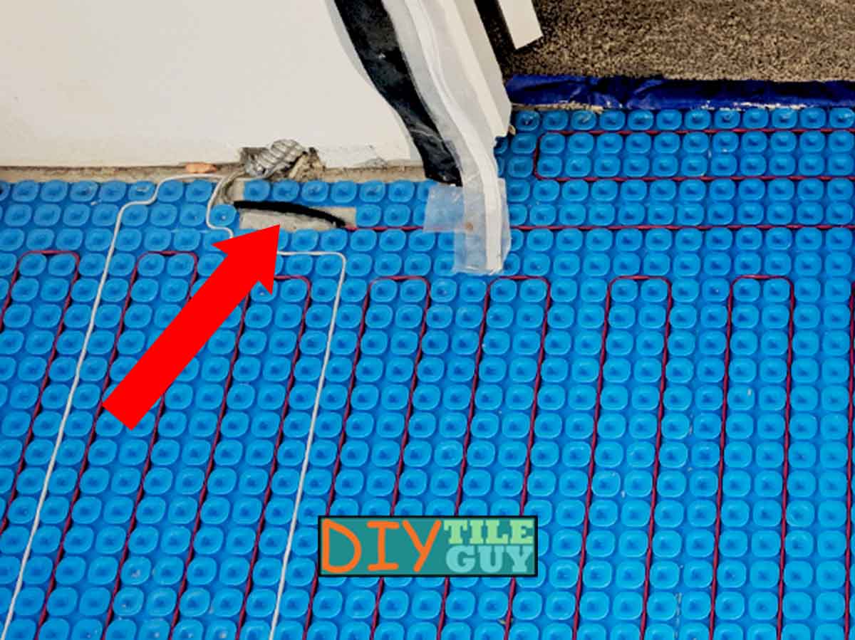 transition of hot floor heat wire to cold lead 