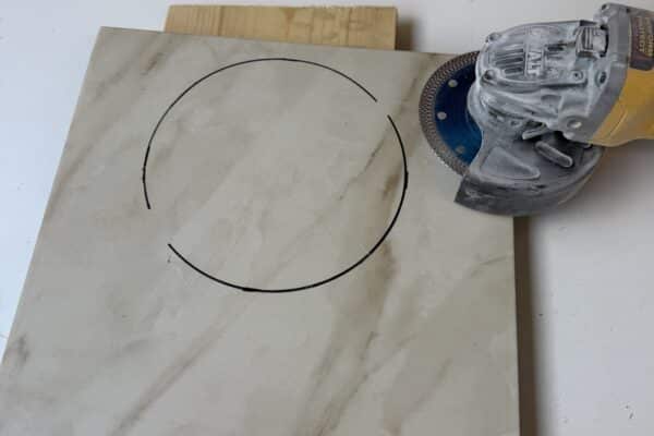Cutting tile