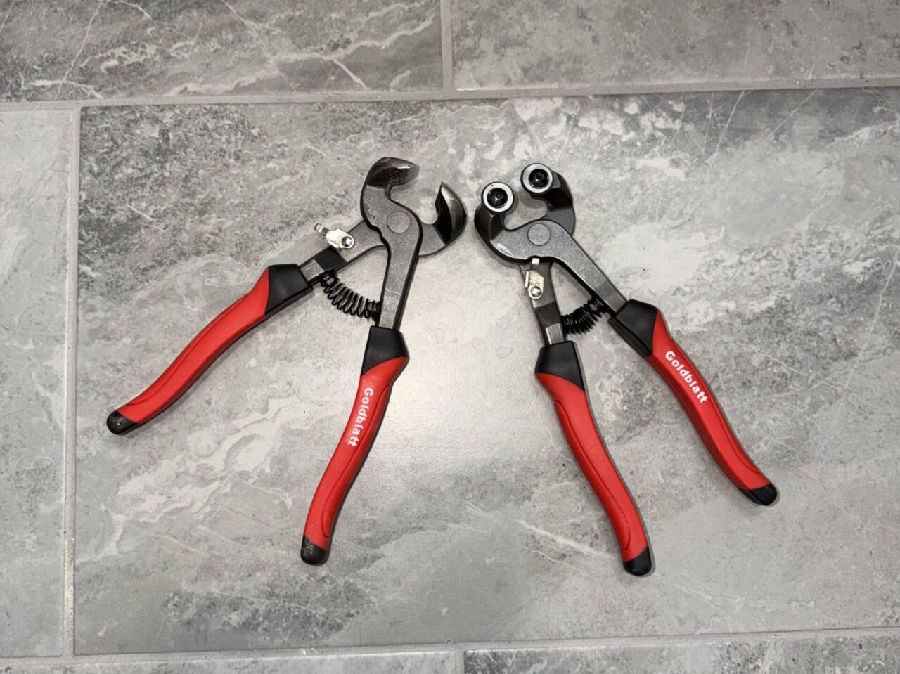 Tile nippers cutting tool